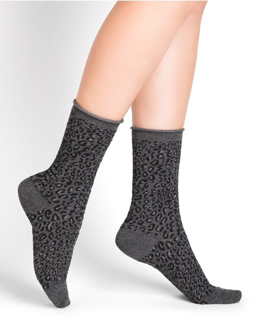 BLEUFORET Leopard Print Wool Socks-elegance nyc