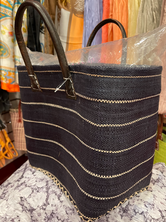 Authentic African Hand Made HUNDRED PERCENT RAPHIA Hand Bags - Black Natural Stripes - elegance nyc