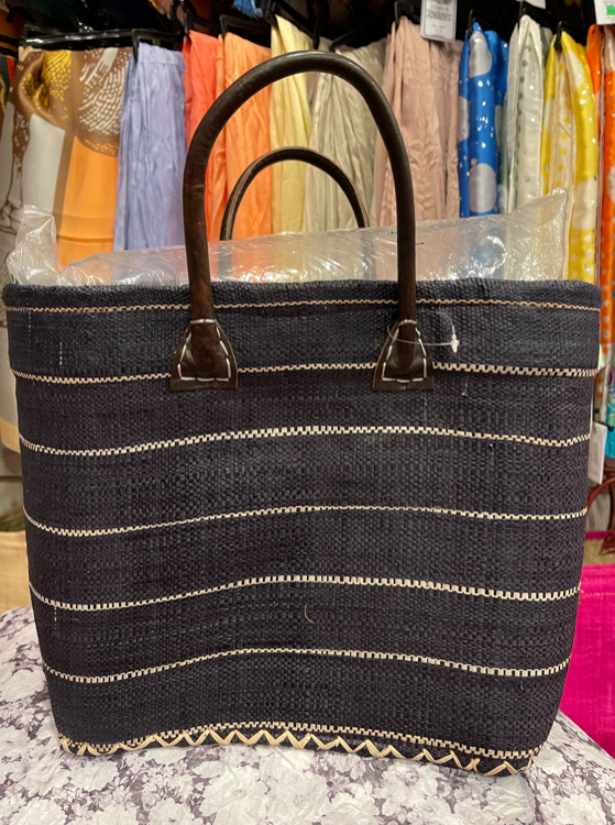 Authentic African Hand Made HUNDRED PERCENT RAPHIA Hand Bags - Black Natural Stripes - elegance nyc