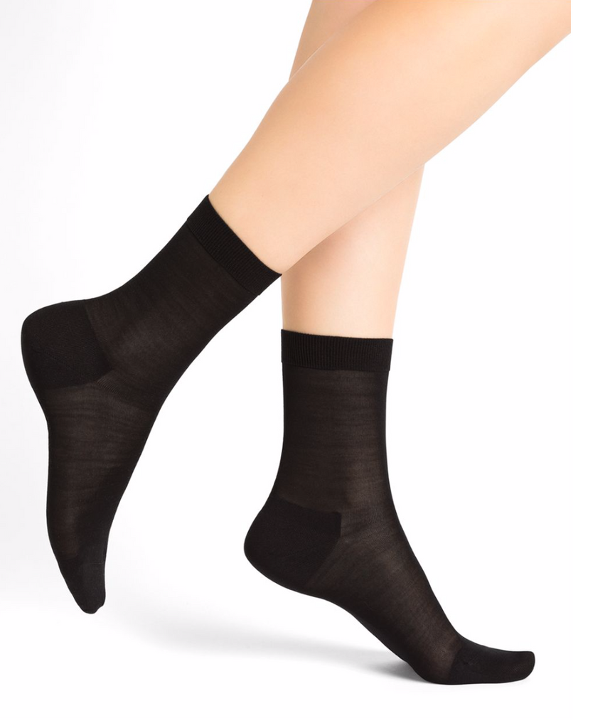 Bleuforêt Plain 100% Silk Socks - elegance nyc